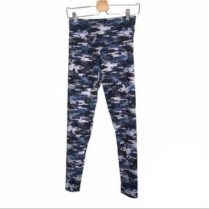 Onzie camouflage yoga athletic leggings M/L